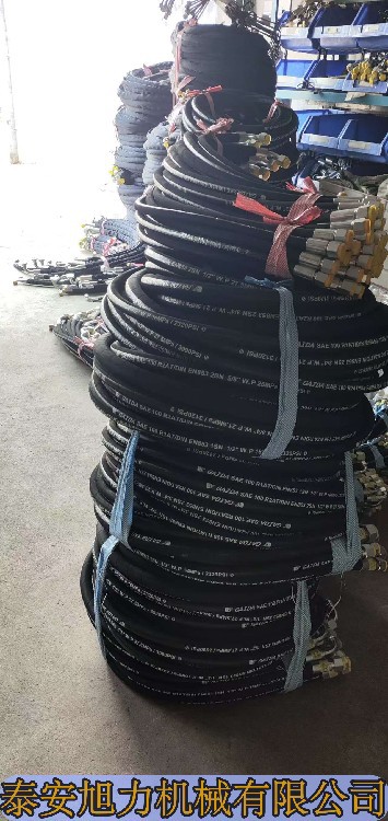 無護(hù)套膠管照片2482701帶水印.jpg