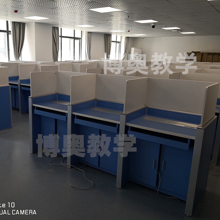 济南三人位电动升降屏风桌,升降屏风学生桌厂家